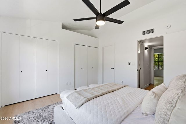 4841 E KACHINA Trail 3, Phoenix, AZ 85044