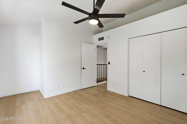 4841 E KACHINA Trail 3, Phoenix, AZ 85044
