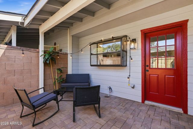 4841 E KACHINA Trail 3, Phoenix, AZ 85044