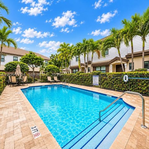 841 S Ocean Blvd, Pompano Beach, FL 33062