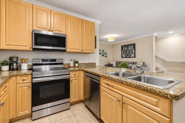 841 S Ocean Blvd, Pompano Beach, FL 33062