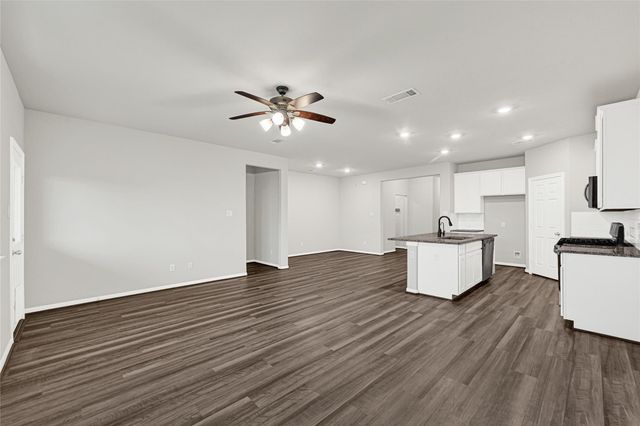 13401 Emerald Mallard Drive, Santa Fe, TX 77568