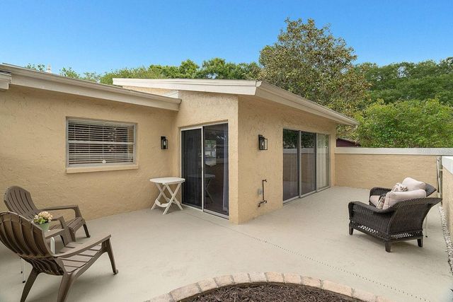 1607 AMBERLEA DRIVE S, Dunedin, FL 34698