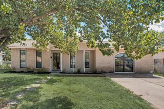 6214 Capestone Drive, Dallas, TX 75217