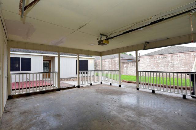 16222 Queensdale Drive, Houston, TX 77082