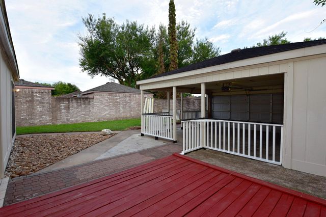 16222 Queensdale Drive, Houston, TX 77082