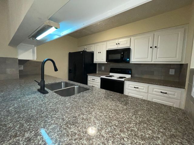 16222 Queensdale Drive, Houston, TX 77082