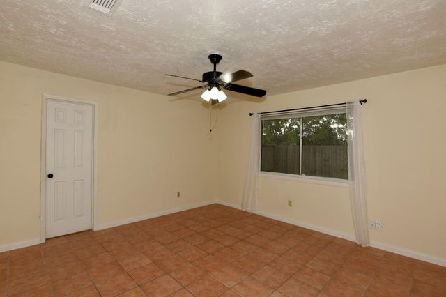 16222 Queensdale Drive, Houston, TX 77082