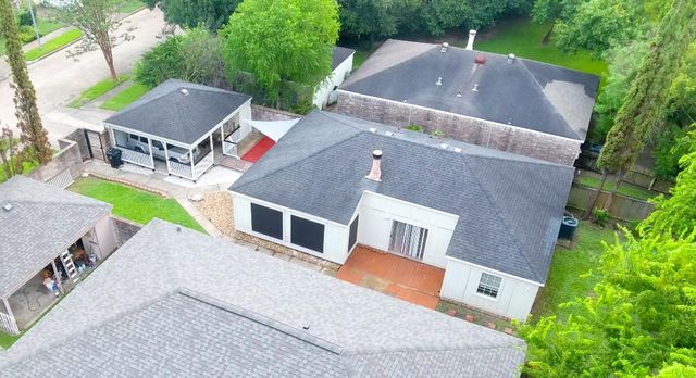 16222 Queensdale Drive, Houston, TX 77082