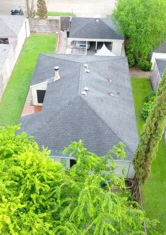 16222 Queensdale Drive, Houston, TX 77082