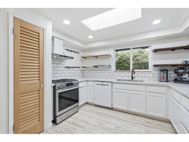 10515 Sw CLYDESDALE Ter, Beaverton, OR 97008
