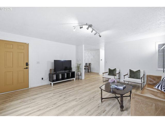 10515 Sw CLYDESDALE Ter, Beaverton, OR 97008