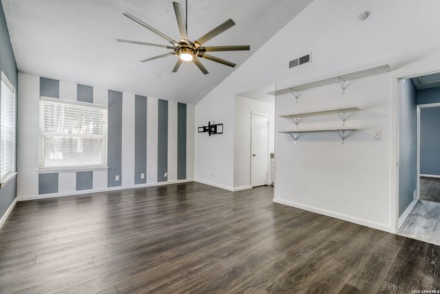 120 S WINSTON LN, San Antonio, TX 78213