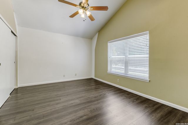 120 S WINSTON LN, San Antonio, TX 78213