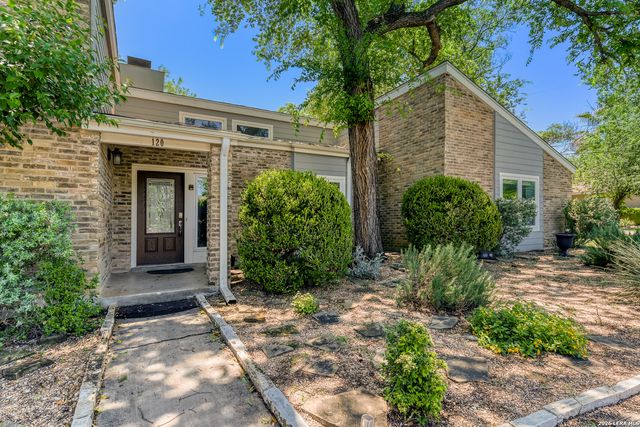 120 S WINSTON LN, San Antonio, TX 78213