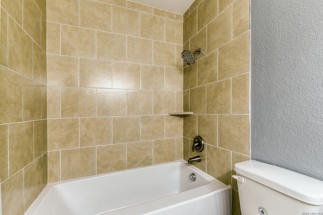 120 S WINSTON LN, San Antonio, TX 78213