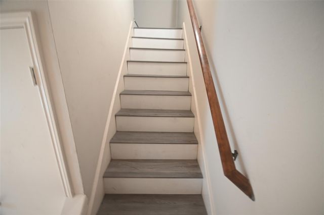 8340 La Roche Lane, Houston, TX 77036