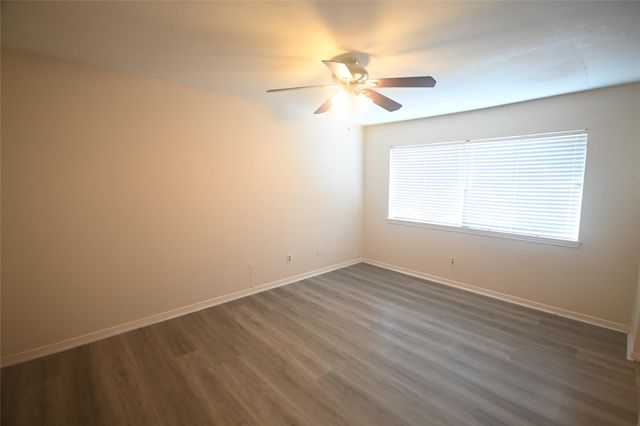 8340 La Roche Lane, Houston, TX 77036