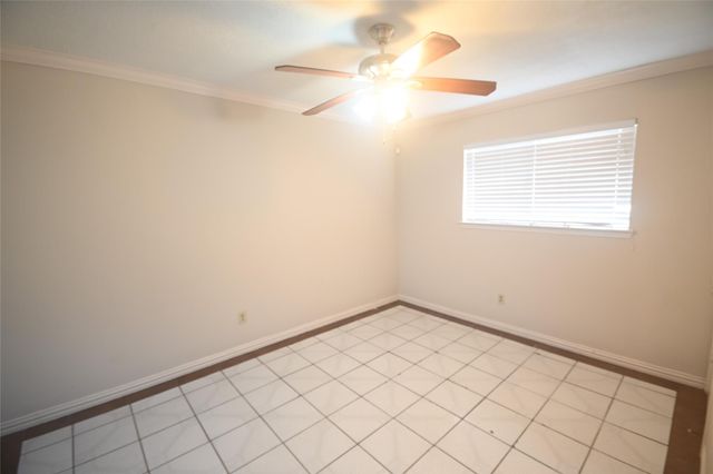 8340 La Roche Lane, Houston, TX 77036