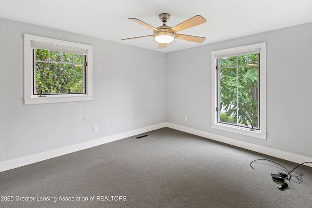 1000 Fox Hills Drive, East Lansing, MI 48823