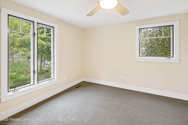 1000 Fox Hills Drive, East Lansing, MI 48823