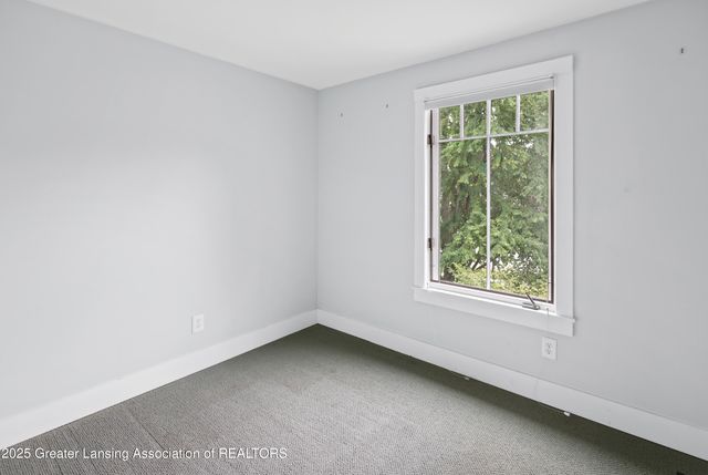 1000 Fox Hills Drive, East Lansing, MI 48823