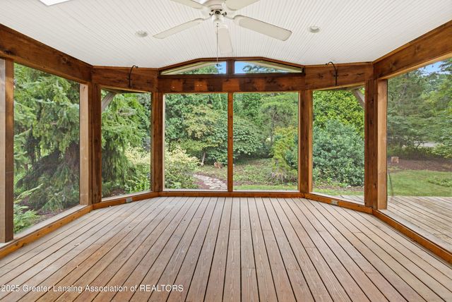 1000 Fox Hills Drive, East Lansing, MI 48823