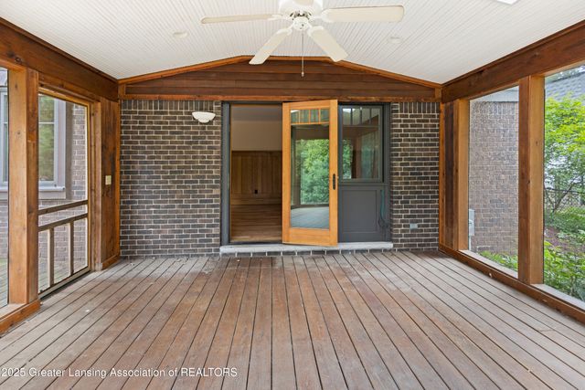 1000 Fox Hills Drive, East Lansing, MI 48823