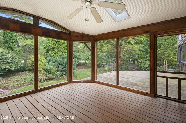 1000 Fox Hills Drive, East Lansing, MI 48823