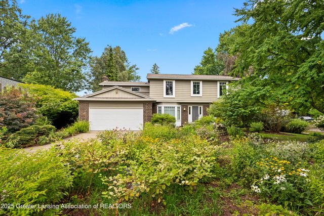 1000 Fox Hills Drive, East Lansing, MI 48823