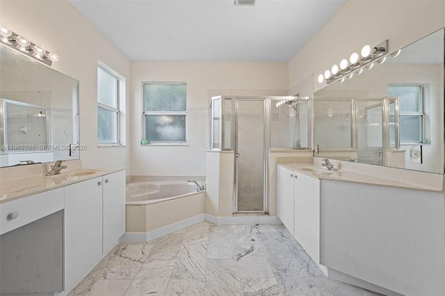 3760 NE 10th St, Homestead, FL 33033