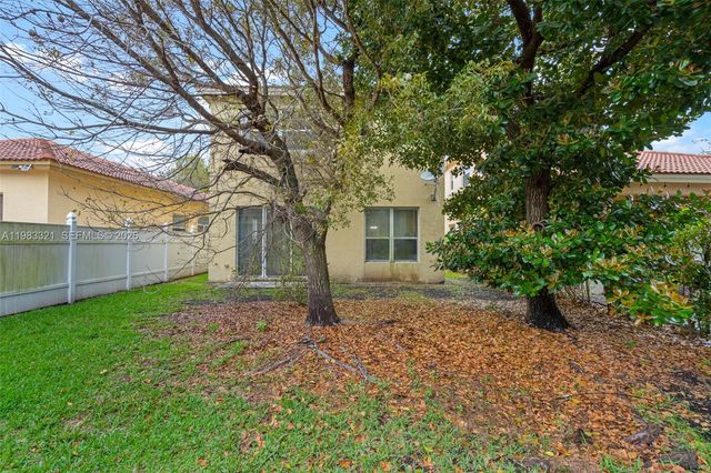 3760 NE 10th St, Homestead, FL 33033