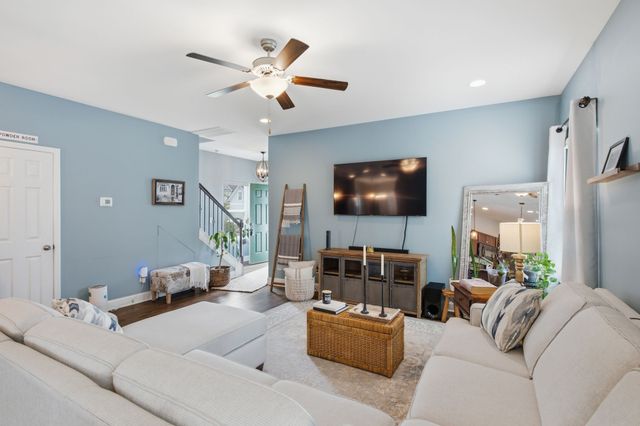 313 Cloverbrook Way, Gallatin, TN 37066
