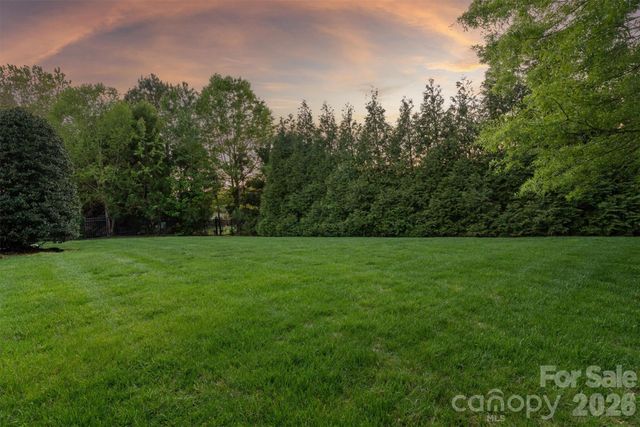 6017 Autumn Blossom Lane, Waxhaw, NC 28173