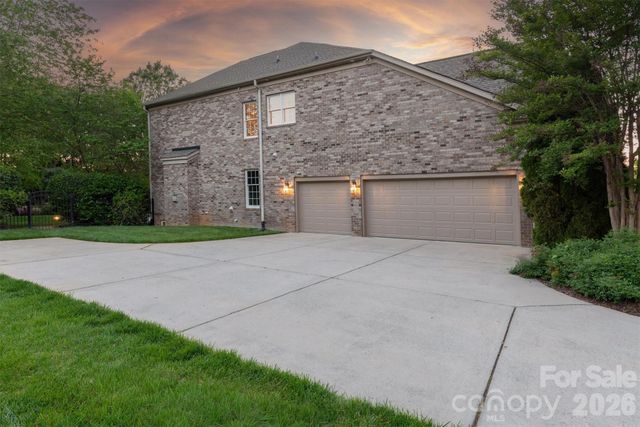 6017 Autumn Blossom Lane, Waxhaw, NC 28173