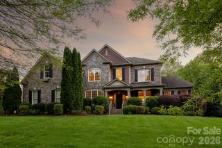 6017 Autumn Blossom Lane, Waxhaw, NC 28173