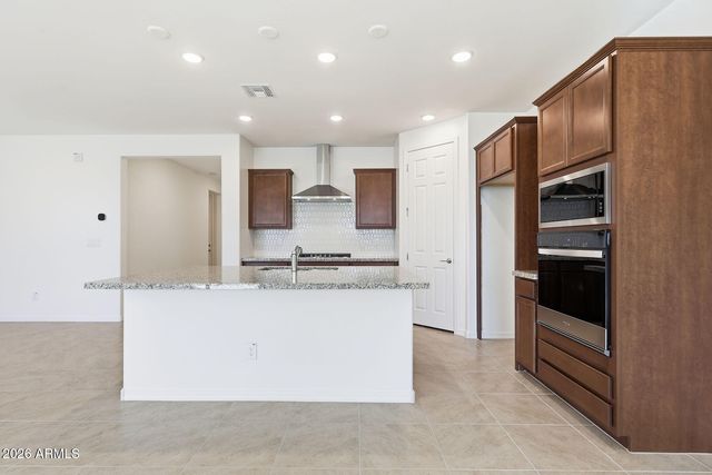 24229 W RAYMOND Street, Buckeye, AZ 85326