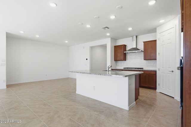 24229 W RAYMOND Street, Buckeye, AZ 85326