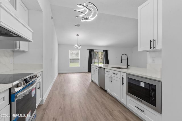 6369 SPRING HOLLOW Court, Jacksonville, FL 32218