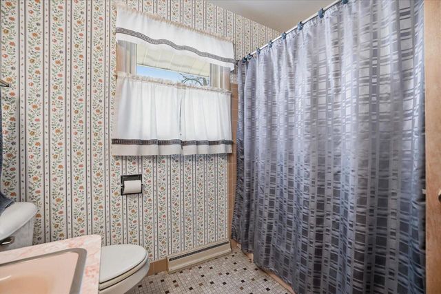 N72W15292 Patio COURT, Menomonee Falls, WI 53051