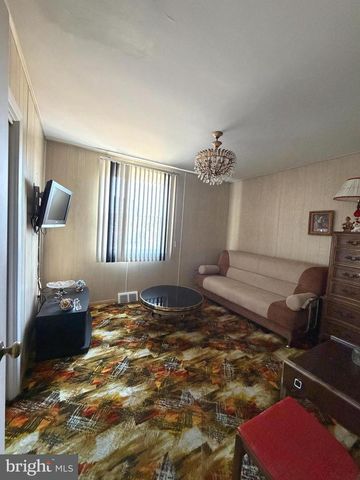 747 GREYMONT ST, Philadelphia, PA 19116