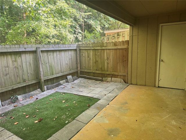 2207 Surrey Court SE, Marietta, GA 30067