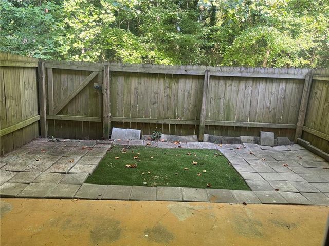 2207 Surrey Court SE, Marietta, GA 30067