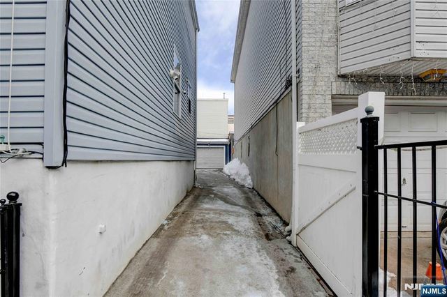 188 Pennington Street, Newark, NJ 07105