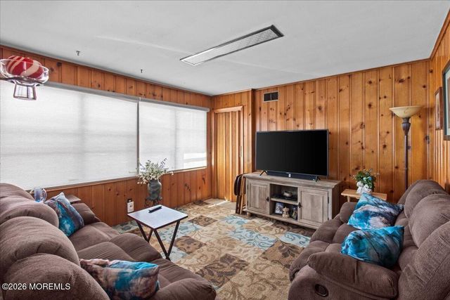 939 Clifton Street, Forked River, NJ 08731
