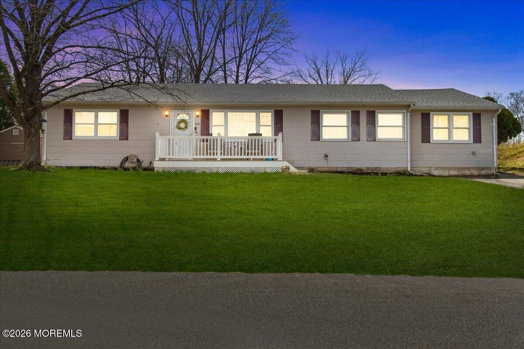 939 Clifton Street, Forked River, NJ 08731