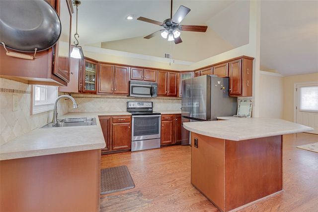 189 Fond Du Lac Drive, Central, SC 29630