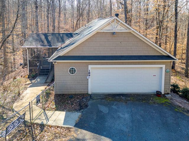 189 Fond Du Lac Drive, Central, SC 29630