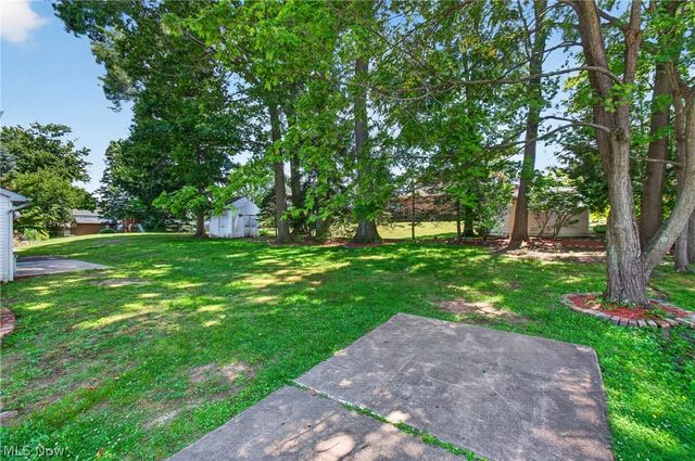 2537 Dogwood Drive NE, Massillon, OH 44646