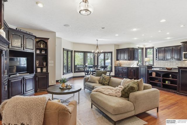 1544 Kameo Drive, Fort Calhoun, NE 68122
